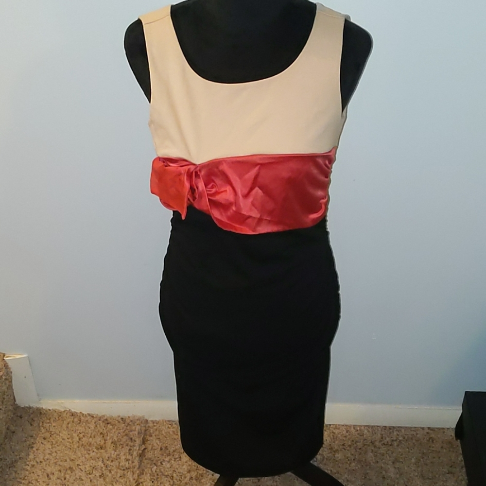 New York & Company Sleeveless dress